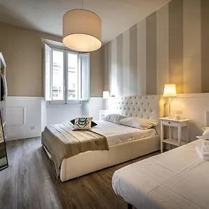 Francesco Baracca Palace Apt Апартаменты